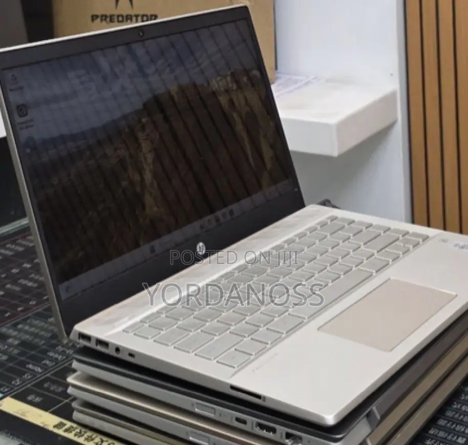 New Laptop HP Pavilion 15 8GB Intel Core i5 SSD 512GB