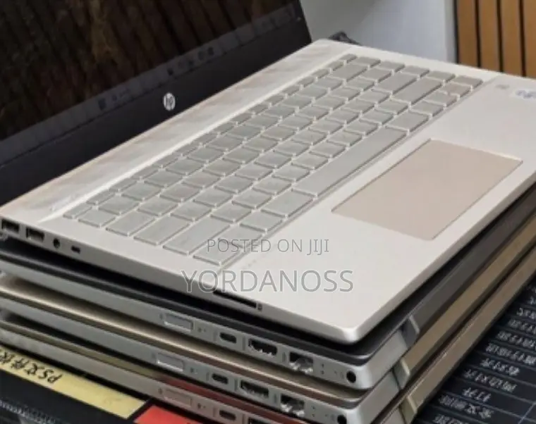 New Laptop HP Pavilion 15 8GB Intel Core i5 SSD 512GB