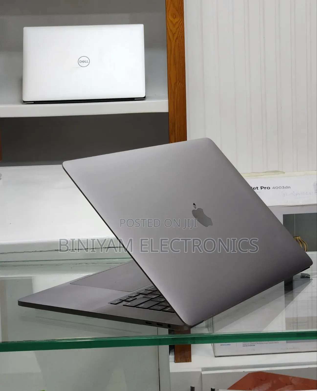 New Laptop Apple MacBook Pro 2019 64GB Intel Core i9 SSD 512GB
