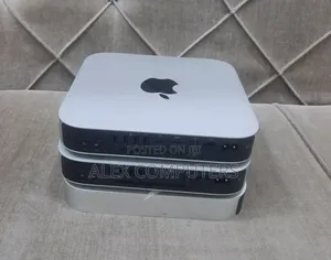 New Laptop Apple MacBook 4GB Intel Core i5 SSD 500GB