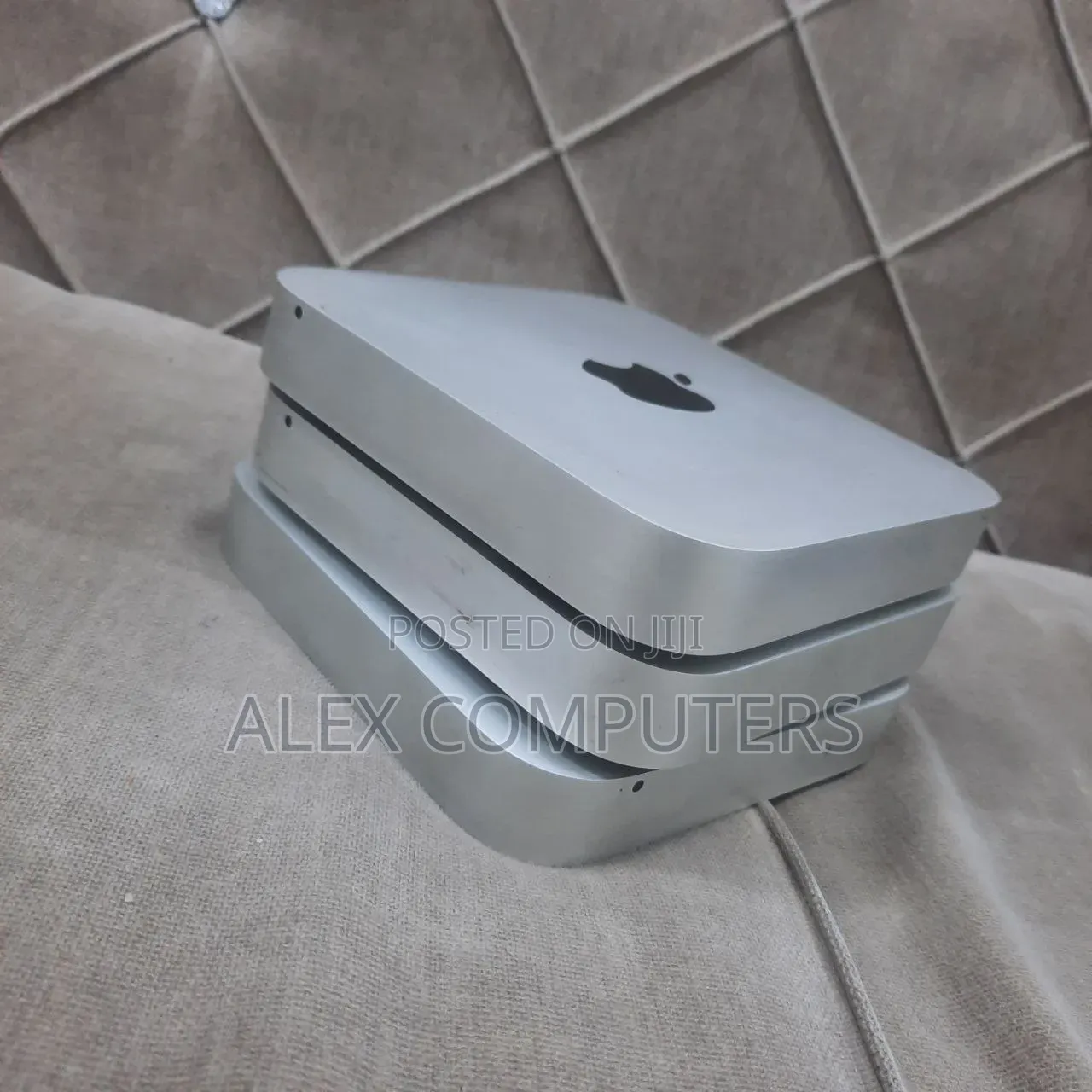 New Laptop Apple MacBook 4GB Intel Core i5 SSD 500GB