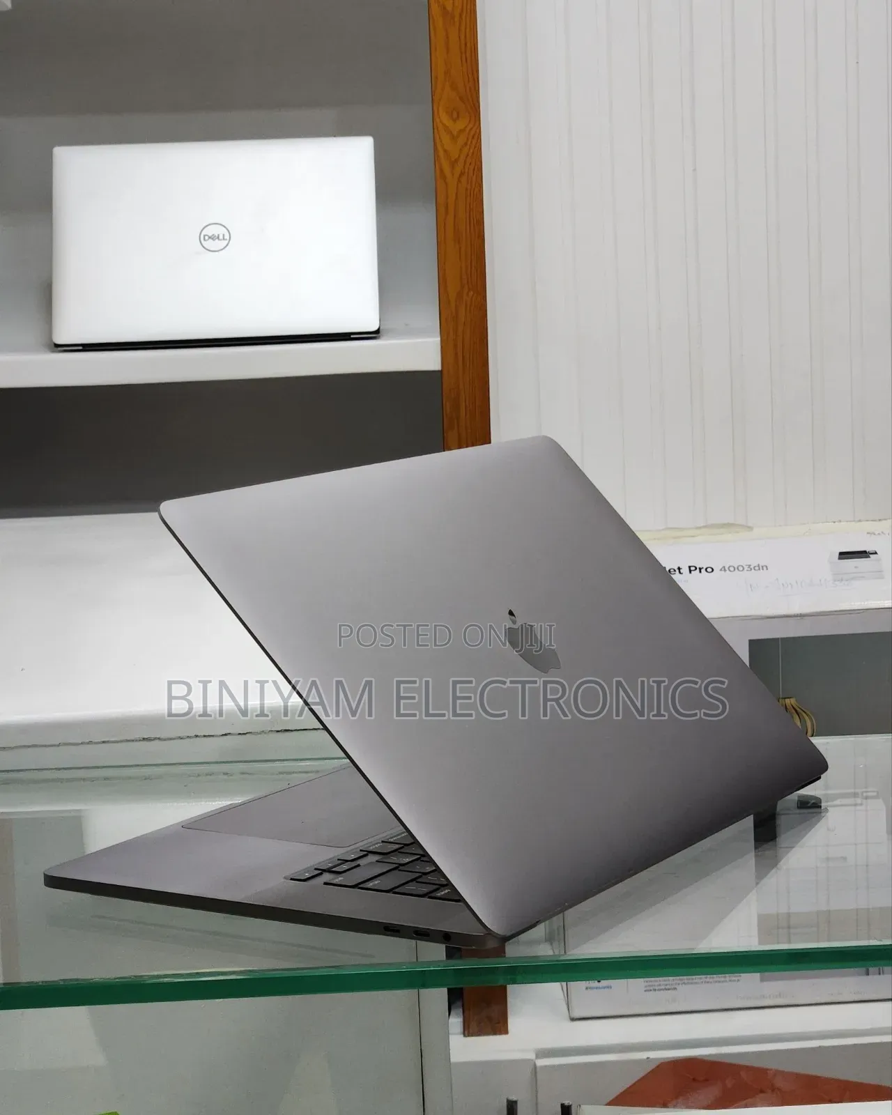 New Laptop Apple MacBook Pro 2019 64GB Intel Core i9 SSD 512GB