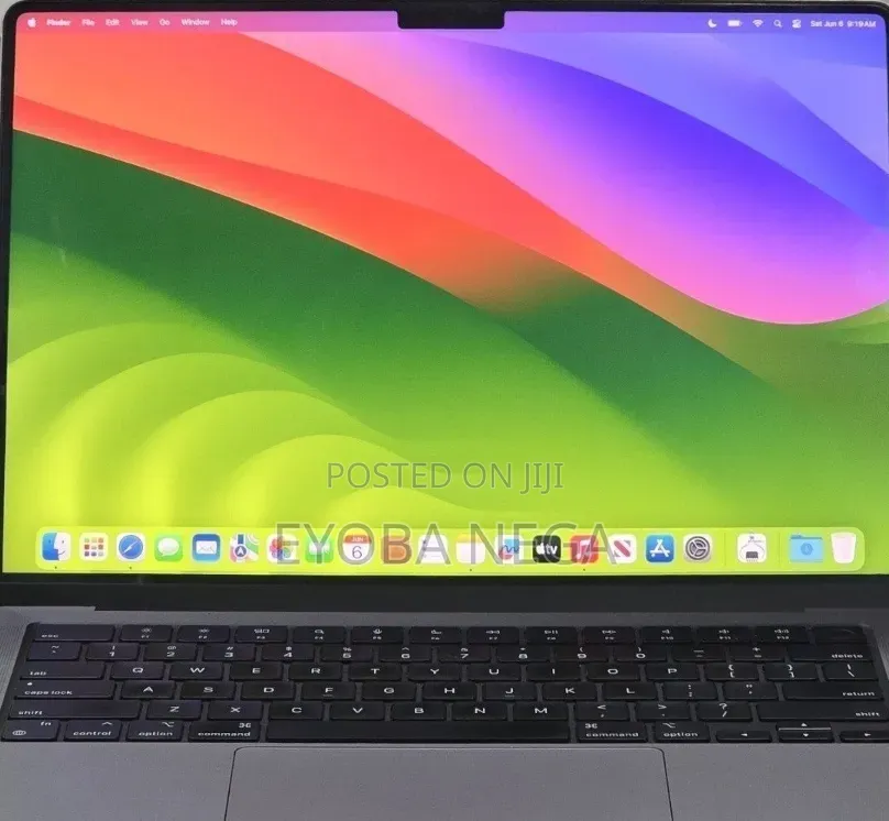New Laptop Apple MacBook Pro 2023 M3 Pro 8GB Apple M3 Pro SSD 512GB