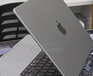 New Laptop Apple MacBook Pro 2023 M3 Pro 8GB Apple M3 Pro SSD 512GB
