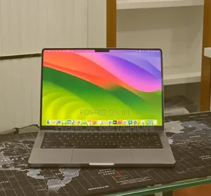 New Laptop Apple MacBook Pro 8GB Apple M3 SSD 512GB