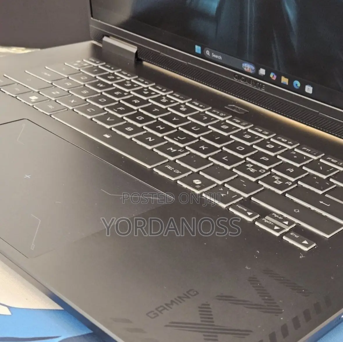 New Laptop Gigabyte GAMING A16 16GB Intel Core i7 SSD 1T