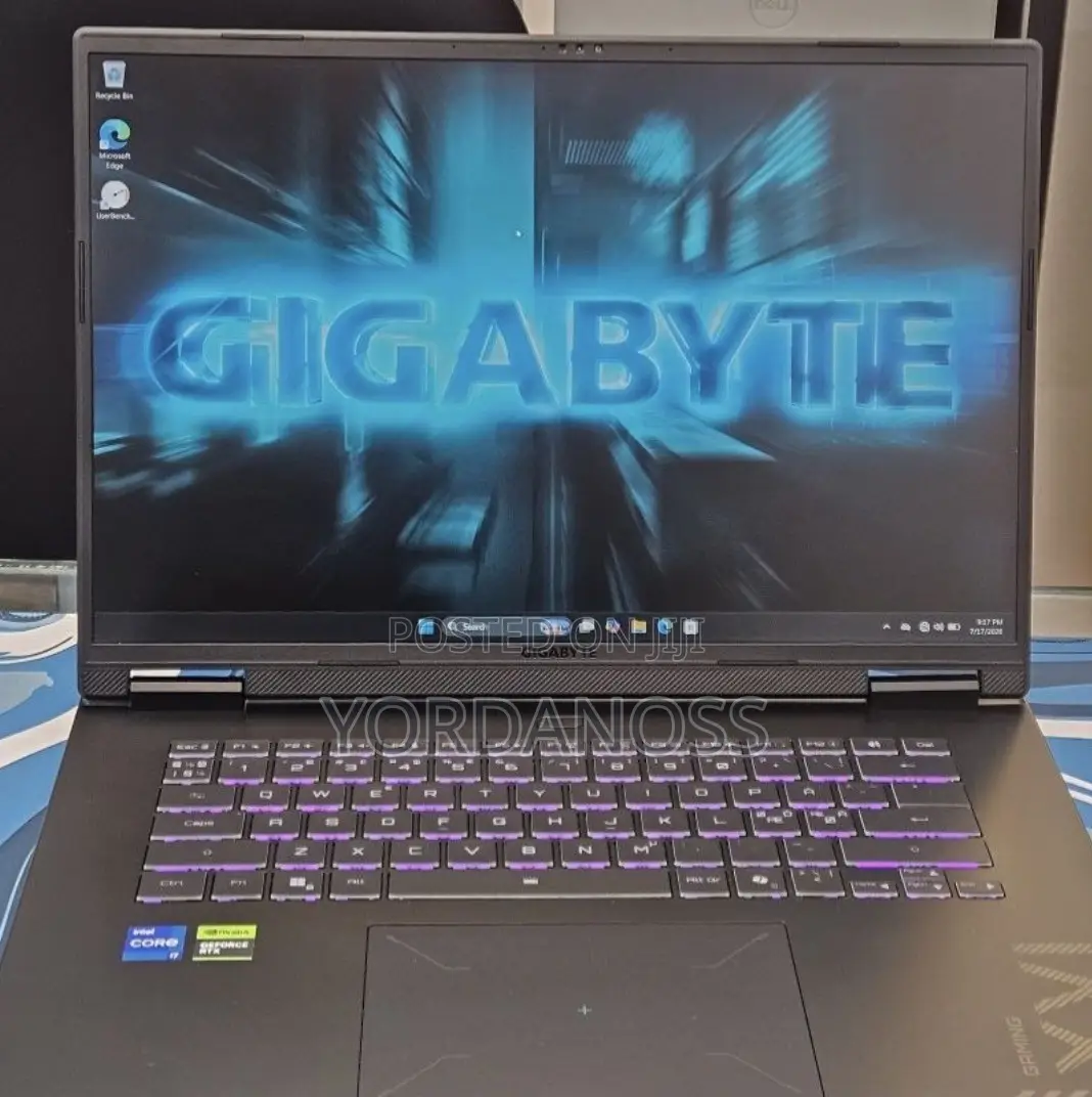 New Laptop Gigabyte GAMING A16 16GB Intel Core i7 SSD 1T