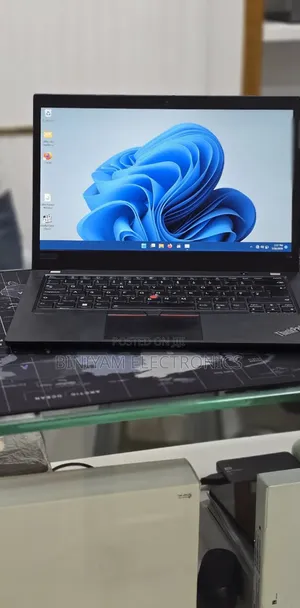 New Laptop Lenovo ThinkPad T14 16GB Intel Core i7 SSD 512GB