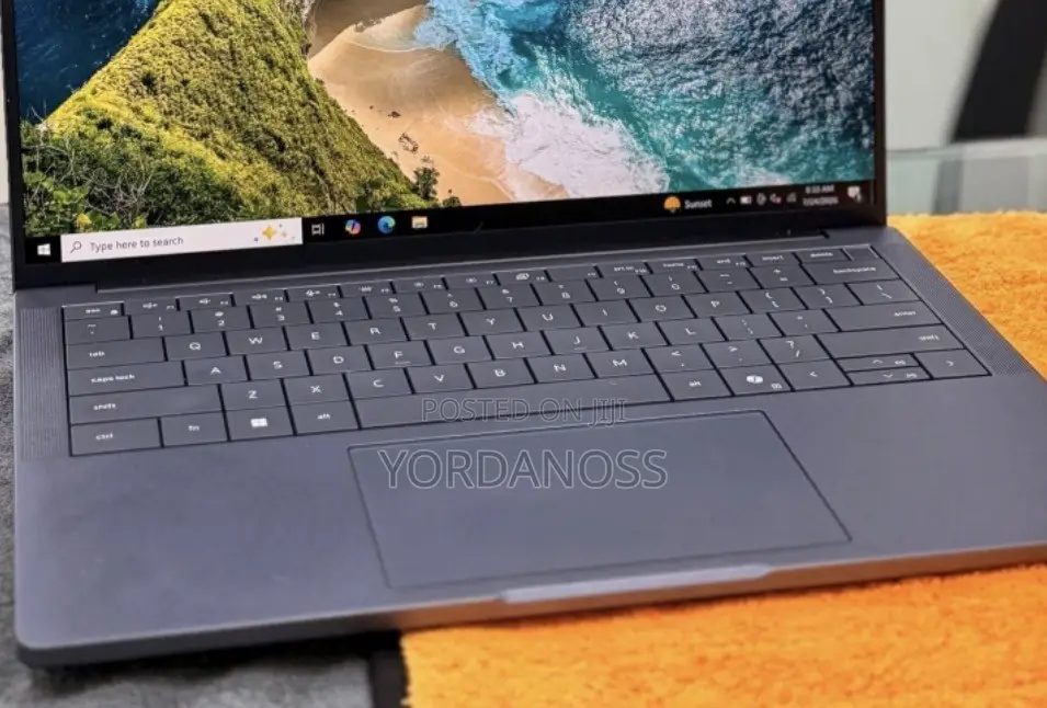New Laptop Dell Pro 16 16GB Intel Core Ultra 5 SSD 512GB