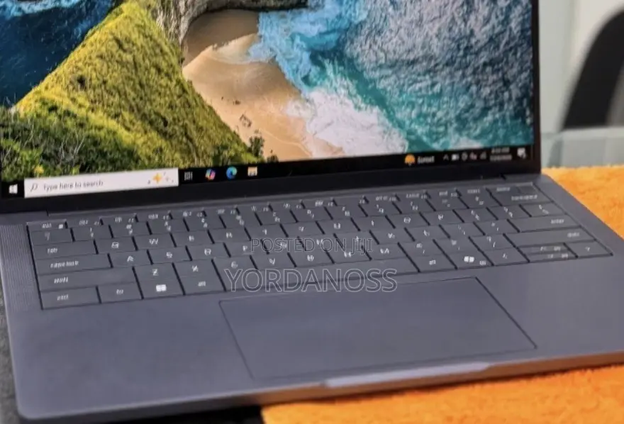 New Laptop Dell Pro 16 16GB Intel Core Ultra 5 SSD 512GB