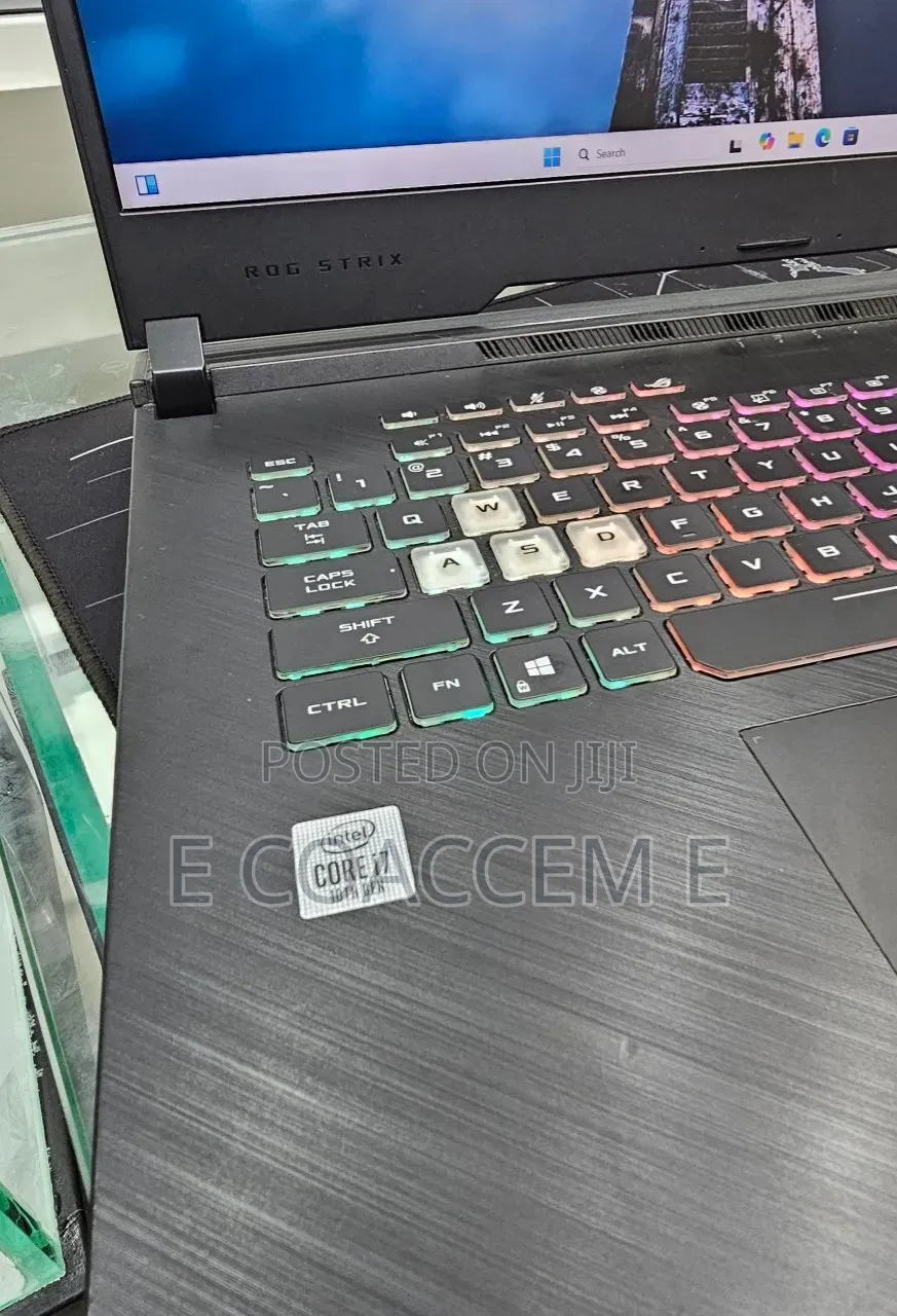 New Laptop Asus 16GB Intel Core i7 SSD 512GB