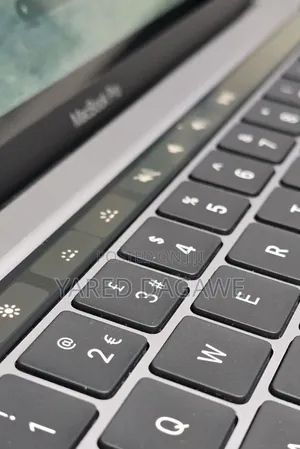 New Laptop Apple MacBook Pro 2020 M1 8GB Apple M1 SSD 512GB