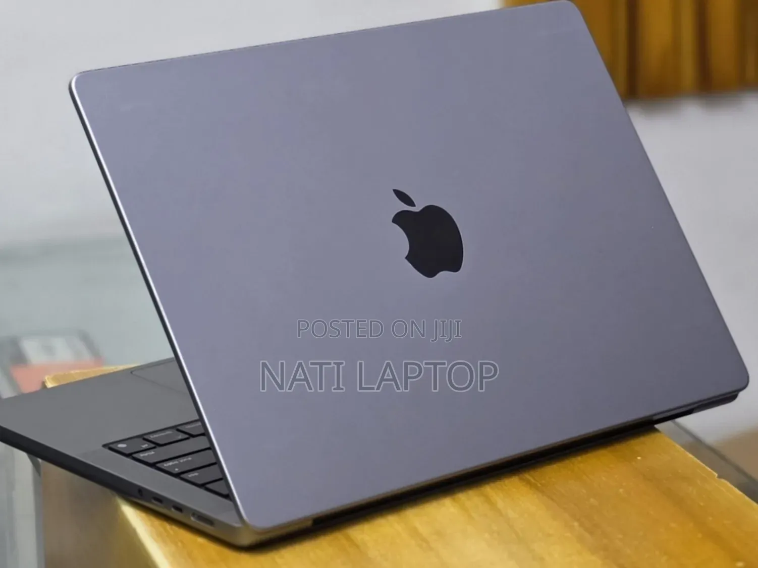 New Laptop Apple MacBook Pro 2021 M1 32GB Apple M1 Pro SSD 512GB