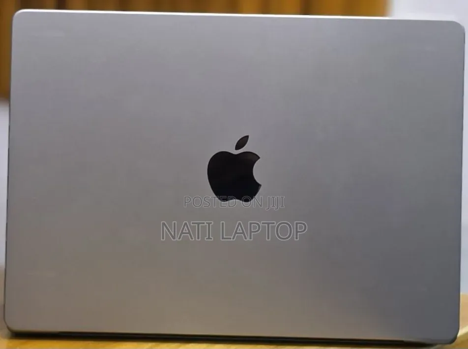 New Laptop Apple MacBook Pro 2021 M1 32GB Apple M1 Pro SSD 512GB