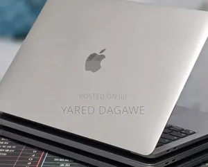 New Laptop Apple MacBook Pro 2020 M1 8GB Apple M1 SSD 512GB