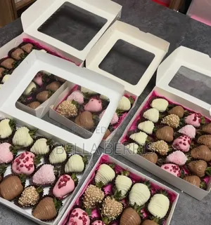 Our Box Packed Chocolate Covered Strawberries