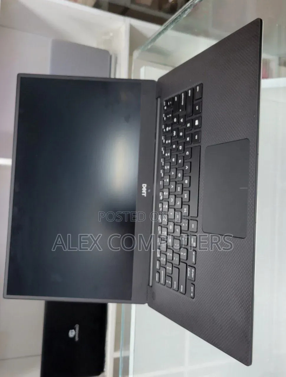 New Laptop Dell Latitude 5530 16GB Intel Core i7 SSD 512GB