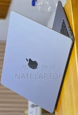 New Laptop Apple MacBook Air 2022 M2 8GB Apple M2 SSD 256GB