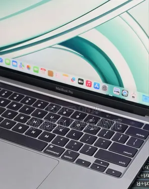 New Laptop Apple MacBook Pro 2022 M2 8GB Apple M2 SSD 256GB