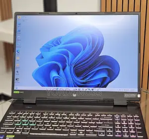 New Laptop Acer Predator Helios 300 16GB Intel Core i9 SSD 1T