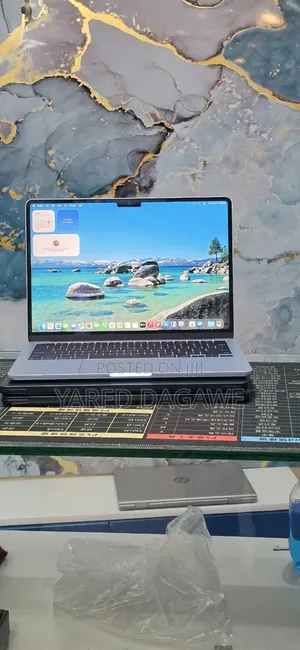 New Laptop Apple MacBook Air 2025 M4 16GB Apple M4 SSD 256GB