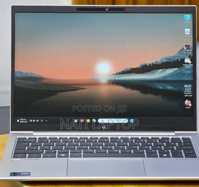 New Laptop HP Elitebook 830 G11 16GB Intel Core Ultra 7 SSD 512GB