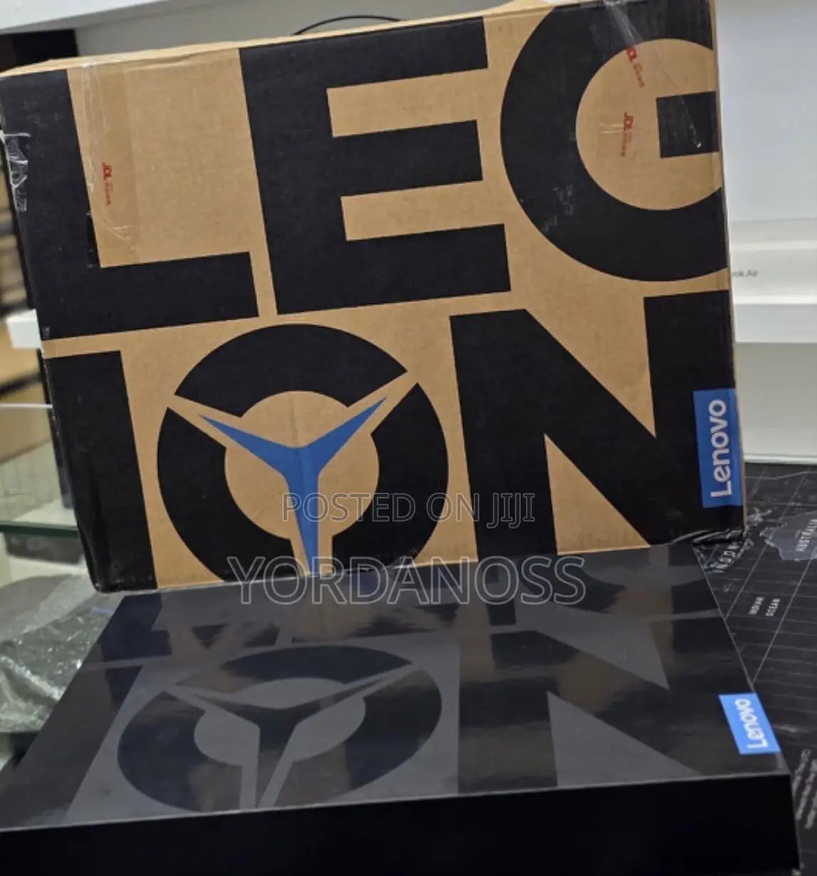 New Laptop Lenovo Legion Pro 7 32GB AMD Ryzen 9 SSD 1T