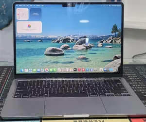 New Laptop Apple MacBook Air 2022 M2 16GB Apple M2 SSD 512GB