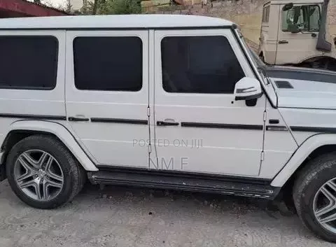 Mercedes-Benz G-Class 2000 White
