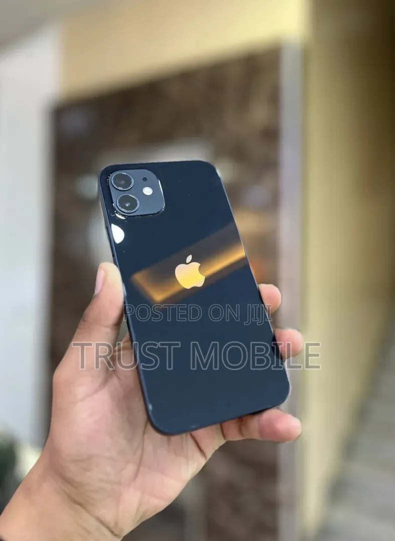 Apple iPhone 12 64 GB Black