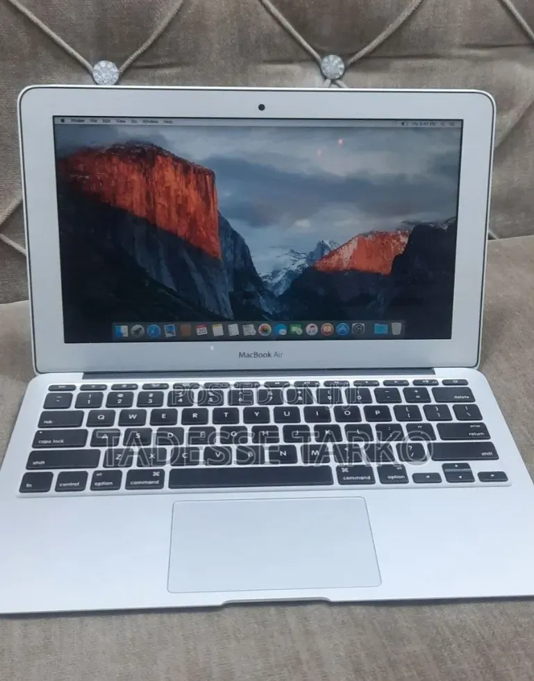 New Laptop Apple MacBook Air 2015 4GB Intel Core i5 HDD 500GB