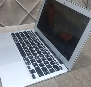 New Laptop Apple MacBook Air 2015 4GB Intel Core i5 HDD 500GB