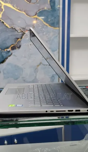 New Laptop HP Envy 17 16GB Intel Core i7 HDD 1T
