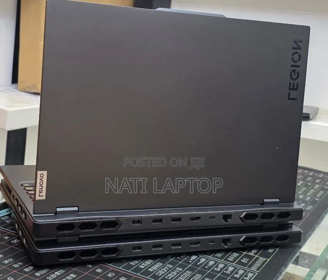 New Laptop Lenovo Legion Pro 7 48GB Intel Core i9 SSD 1T