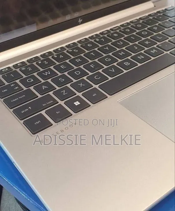 New Laptop HP EliteBook 840 G9 16GB Intel Core i7 HDD+SSD 512GB
