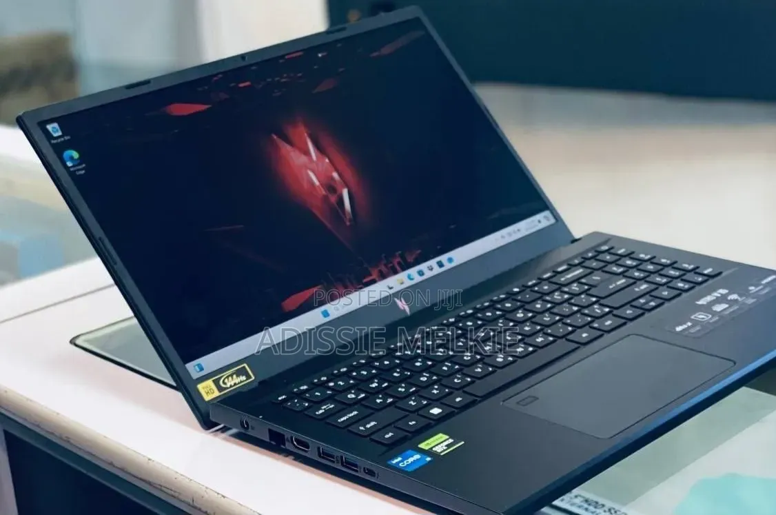 New Laptop Acer Nitro V 15 16GB AMD Ryzen 5 SSD 512GB