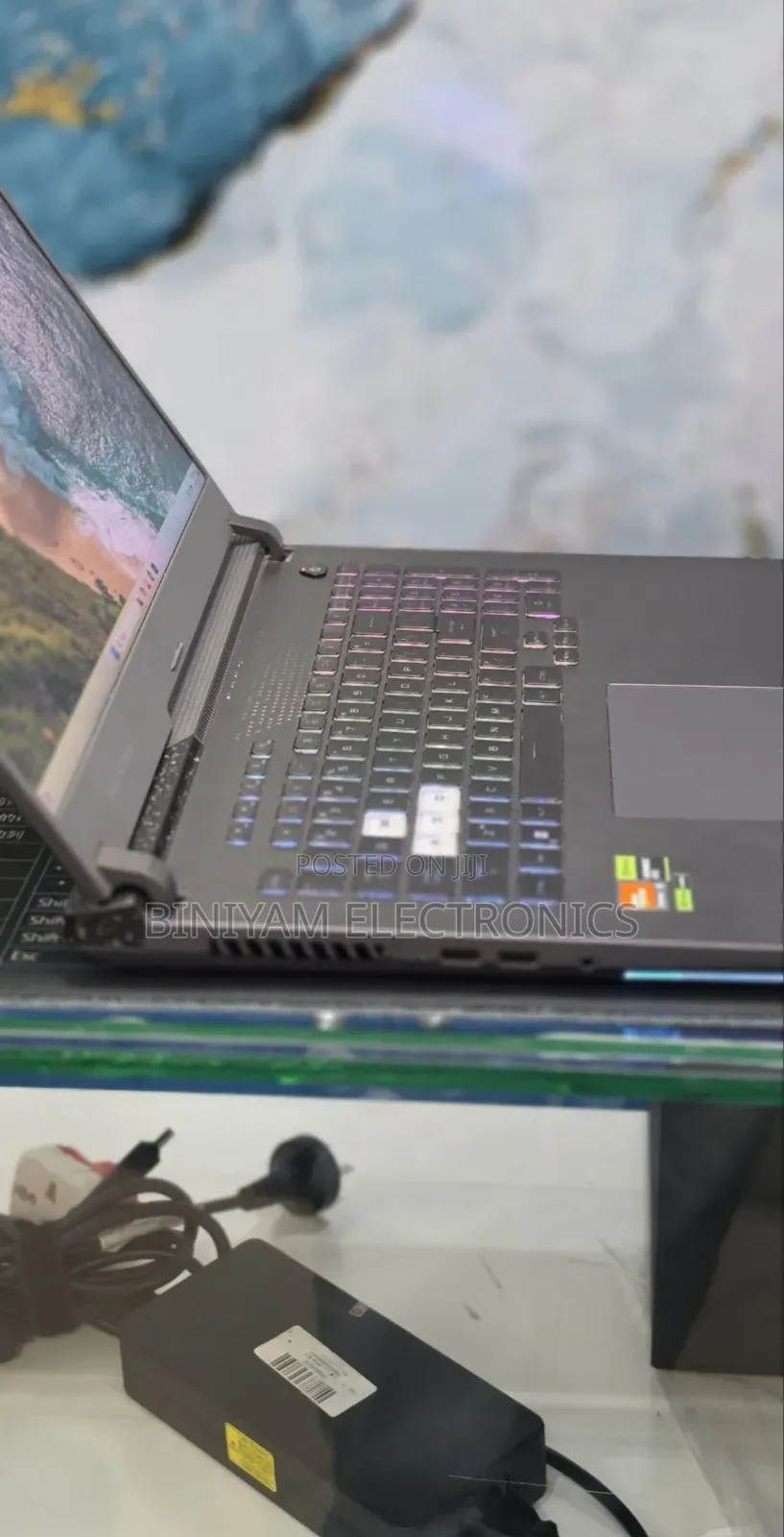 New Laptop Asus G71G 16GB AMD Ryzen 9 SSD 1T