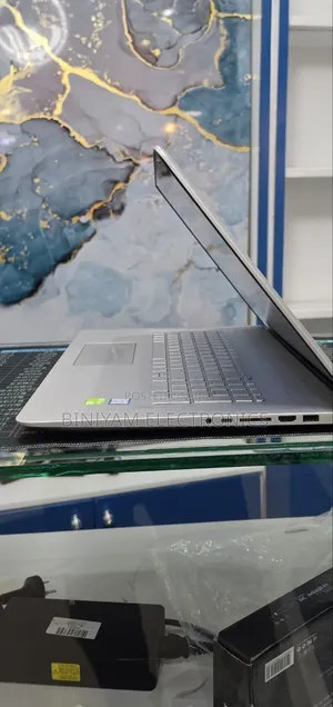 New Laptop HP Envy 17 16GB Intel Core i7 HDD 1T