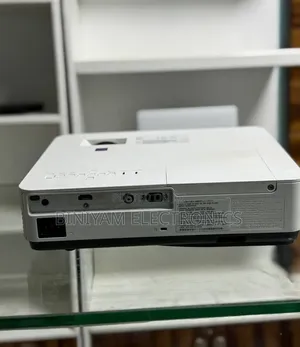 Sony VPL-DX2021 Projector
