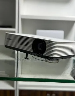Sony VPL-DX2021 Projector