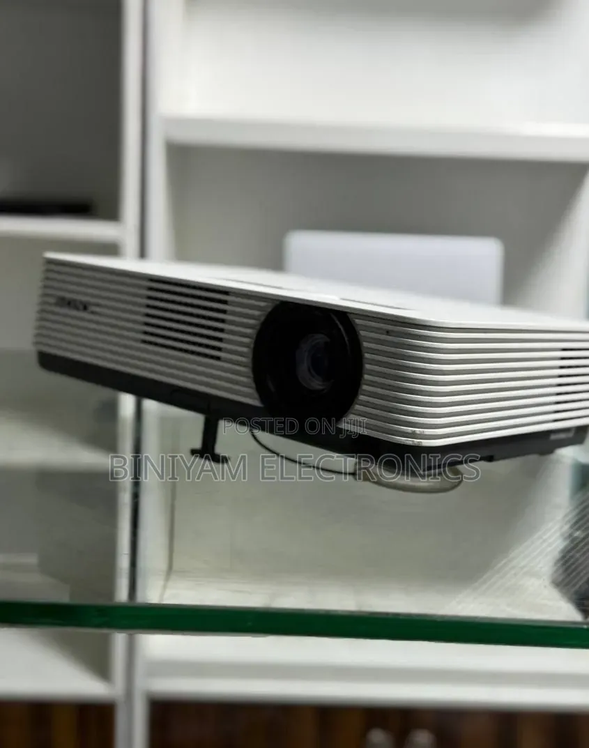 Sony VPL-DX2021 Projector