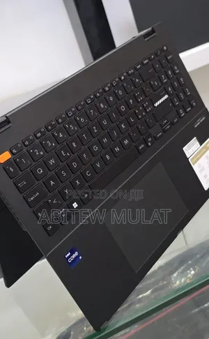 New Laptop Asus Vivobook 16 16GB Intel Core i9 SSD 1T