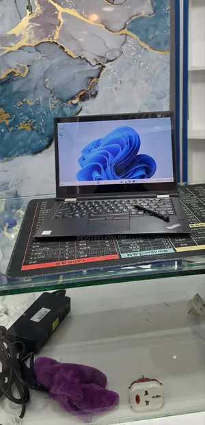 New Laptop Lenovo ThinkPad X380 Yoga 16GB Intel Core i5 SSD 256GB