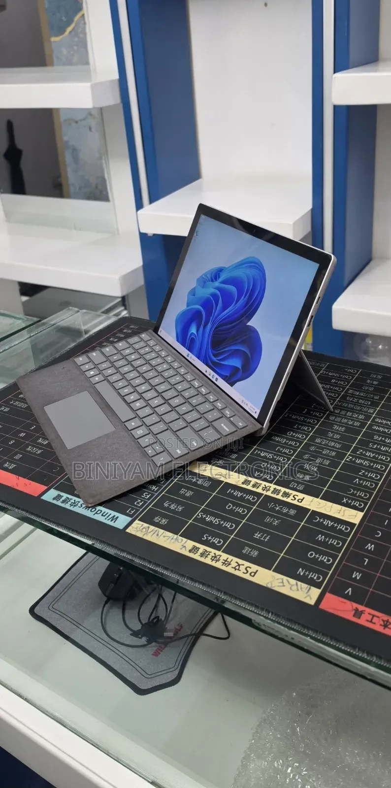 New Laptop Microsoft Surface Pro 7 32GB Intel Core i7 SSD 1T