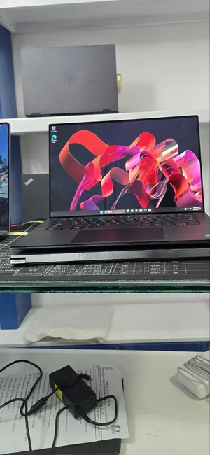 New Laptop Dell Precision 5560 16GB Intel Core i7 SSD 512GB