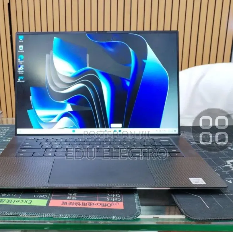 New Laptop Dell XPS 15 16GB Intel Core i7 SSD 512GB
