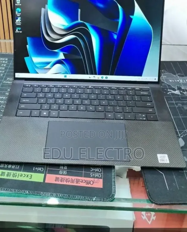 New Laptop Dell XPS 15 16GB Intel Core i7 SSD 512GB