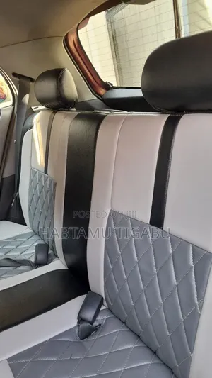 Toyota Yaris 2010 Burgundy