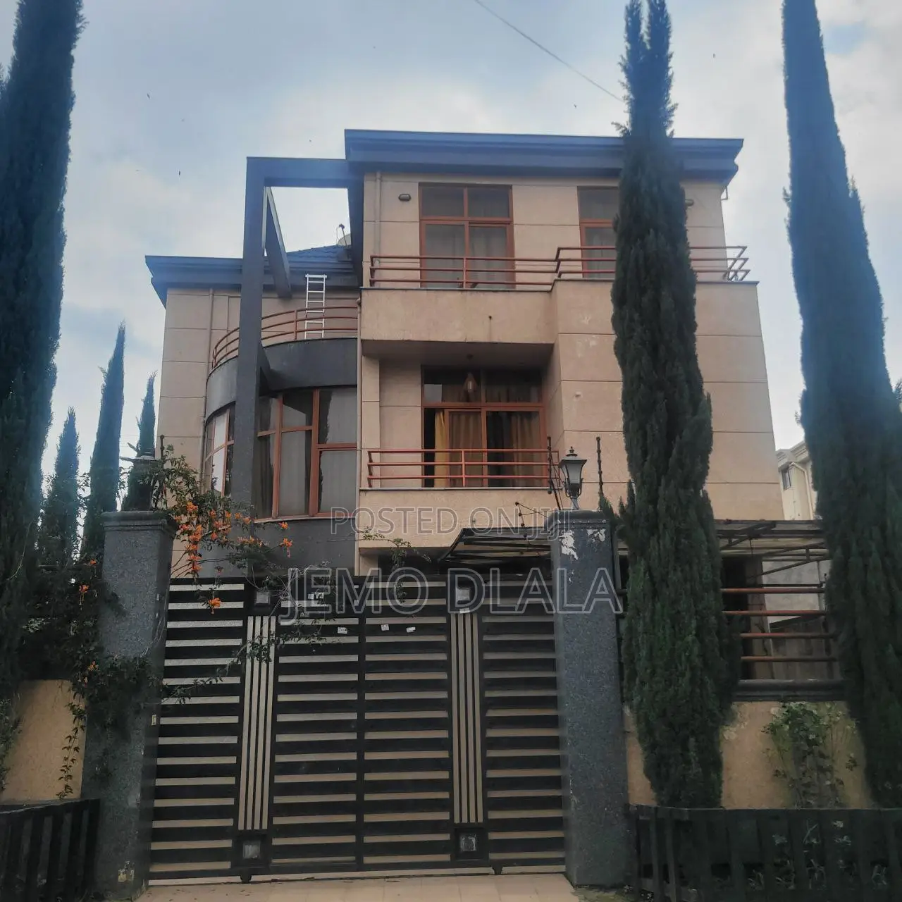 Furnished 4bdrm House in Nifas Silk-Lafto for sale