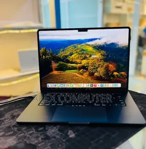New Laptop Apple MacBook Air 2024 M3 8GB Apple M3 SSD 256GB